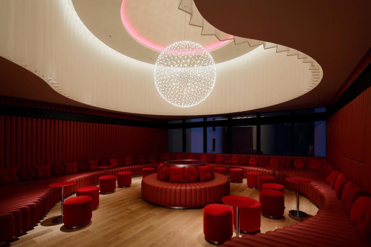 W Osaka Hotel Екстериор снимка