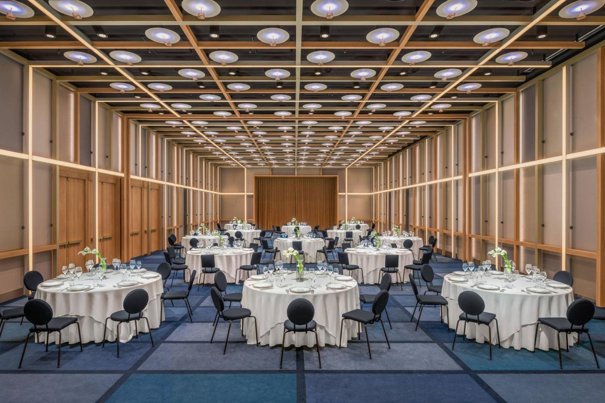 W Osaka Hotel Екстериор снимка