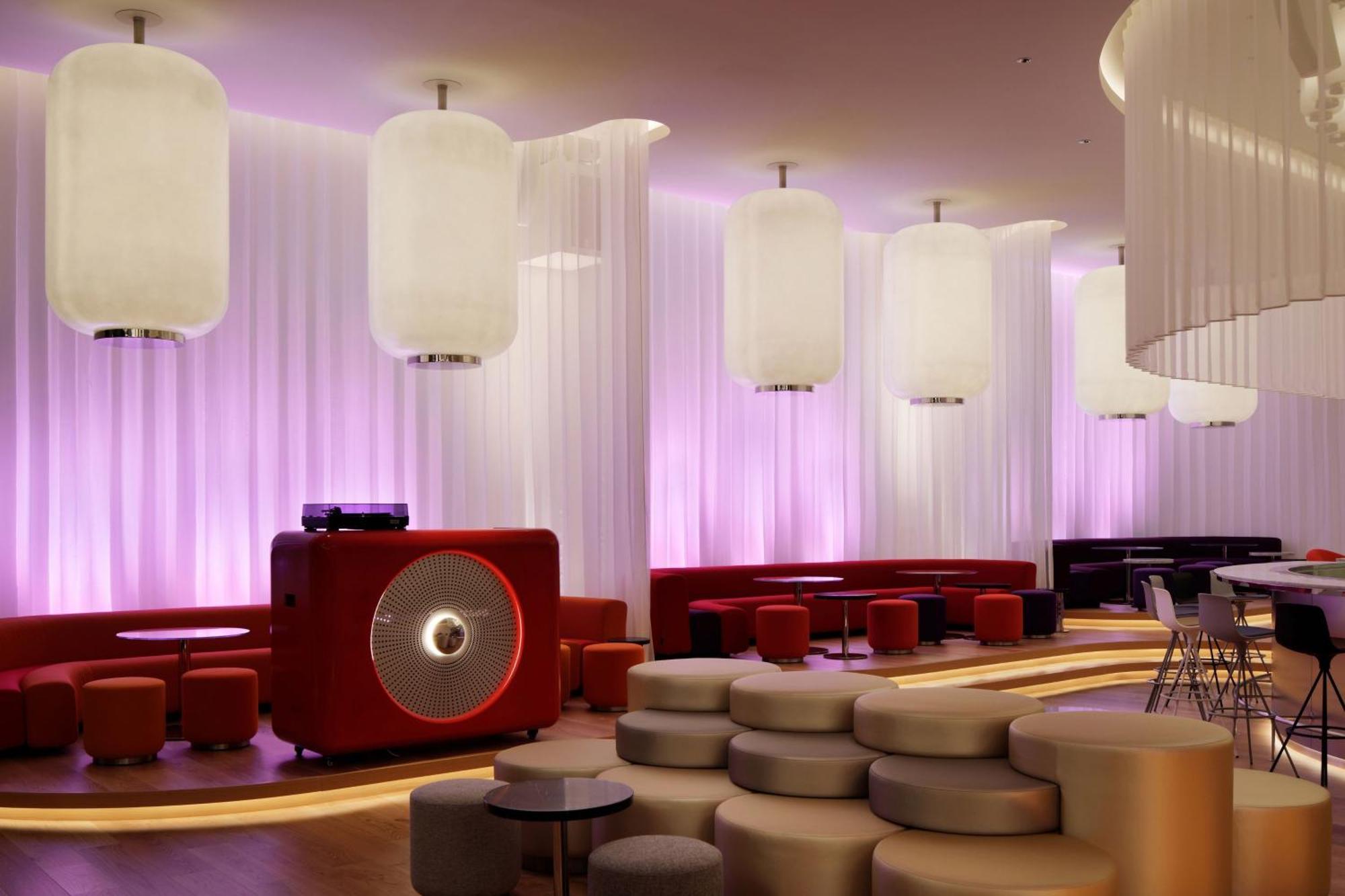 W Osaka Hotel Екстериор снимка